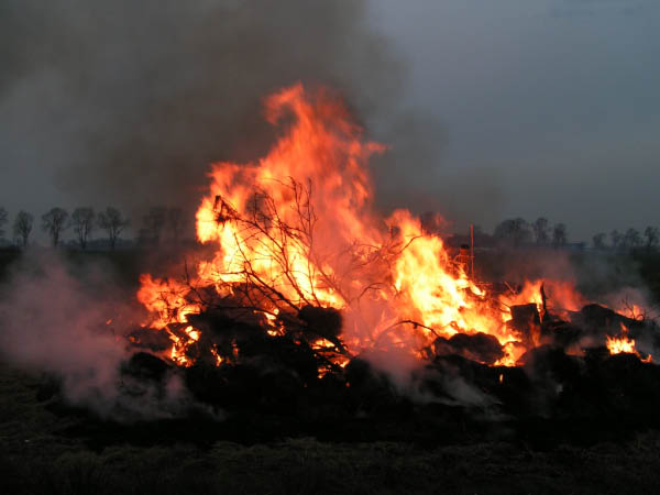 osterfeuer2006012